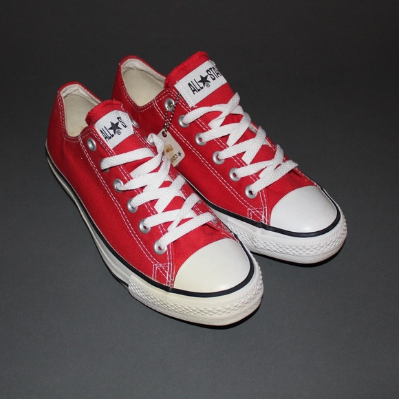 converse red womens